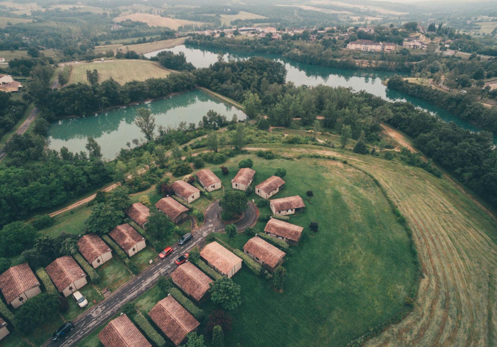 Terres De France - Les Hameaux Des Lacs Monclar-de-Quercy エクステリア 写真